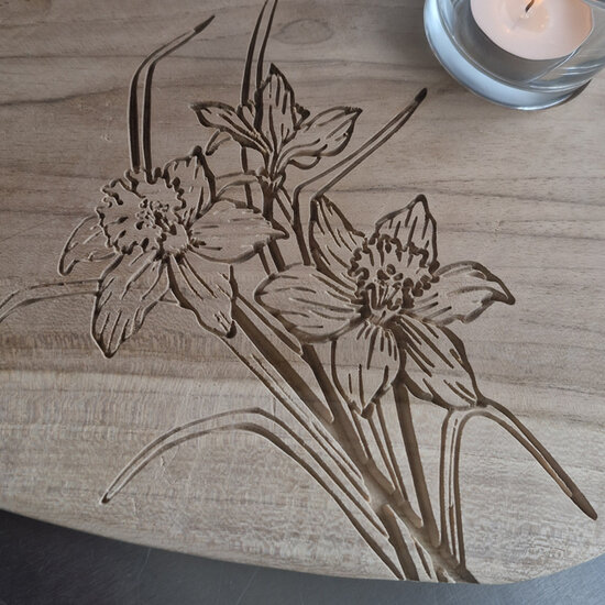 Moodplank Narcissen, Medium