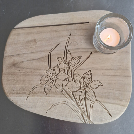 Moodplank Narcissen, Medium